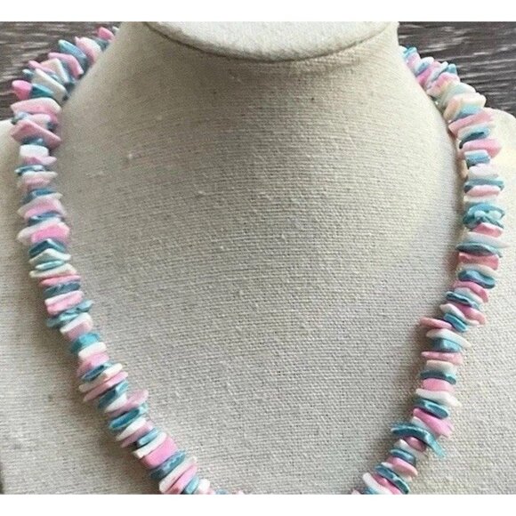 Vintage Puka Shell Chipped Necklace White Pink Light Blue Beach Summer - Picture 4 of 12